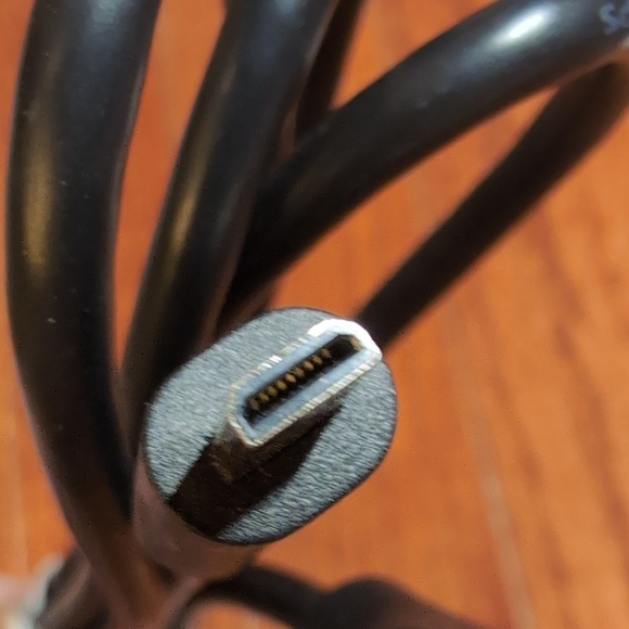 HDMI to Mini HDMi Cable Black - Picture 4 of 5